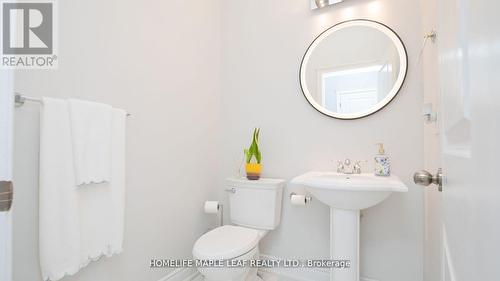 44 Eaglesprings Crescent, Brampton, ON - Indoor Photo Showing Bathroom