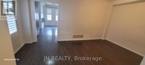 Upper - 21 Baffin Crescent, Brampton, ON - Indoor Photo Showing Other Room