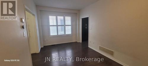 Upper - 21 Baffin Crescent, Brampton, ON - Indoor Photo Showing Other Room