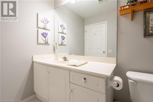 2075 Amherst Heights Drive Unit# 208, Burlington, ON - Indoor Photo Showing Bathroom