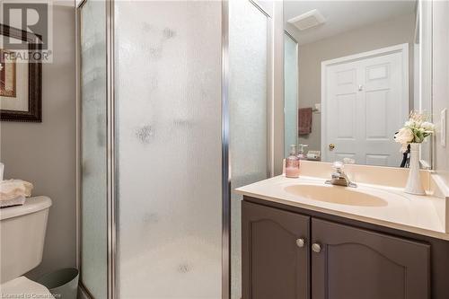 2075 Amherst Heights Drive Unit# 208, Burlington, ON - Indoor Photo Showing Bathroom