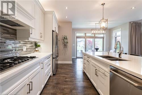 11 Ellington Place, Brantford, ON - Indoor Photo Showing Kitchen With Double Sink With Upgraded Kitchen