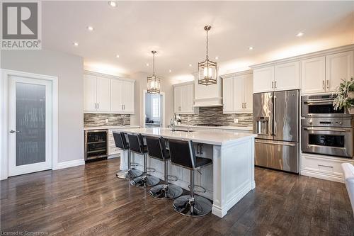 11 Ellington Place, Brantford, ON - Indoor Photo Showing Kitchen With Stainless Steel Kitchen With Upgraded Kitchen