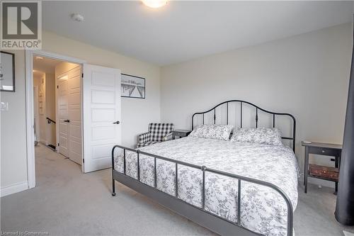 71 Vanilla Trail, Thorold, ON - Indoor Photo Showing Bedroom