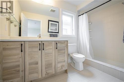 71 Vanilla Trail, Thorold, ON - Indoor Photo Showing Bathroom