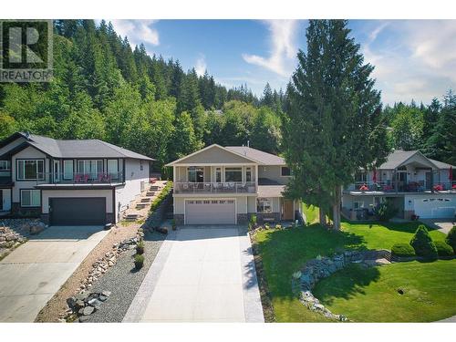 2592 Alpen Paradies Road Unit# 7, Blind Bay, BC - Outdoor With Deck Patio Veranda With Facade