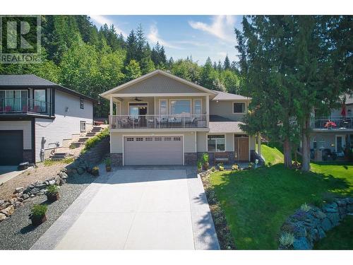 2592 Alpen Paradies Road Unit# 7, Blind Bay, BC - Outdoor With Deck Patio Veranda With Facade