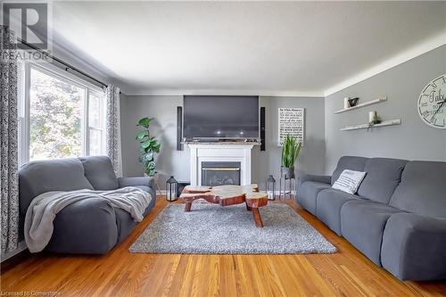 436 Ash Street, Port Colborne, ON - Indoor Photo Showing Living Room With Fireplace