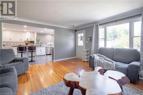 436 Ash Street, Port Colborne, ON - Indoor Photo Showing Living Room