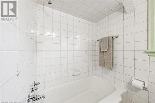 114 Glencarry Avenue S, Hamilton, ON - Indoor Photo Showing Bathroom