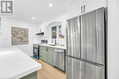 64 Viceroy Court, Hamilton, ON - Indoor Photo Showing Kitchen With Stainless Steel Kitchen