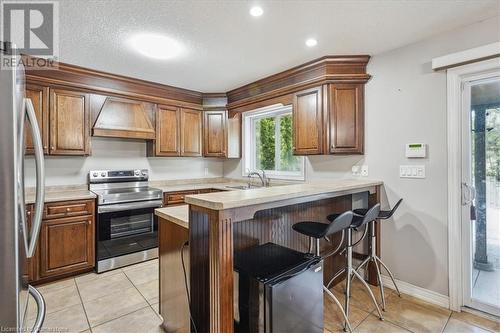 15 Argyle Street S, Caledonia, ON - Indoor Photo Showing Kitchen With Stainless Steel Kitchen