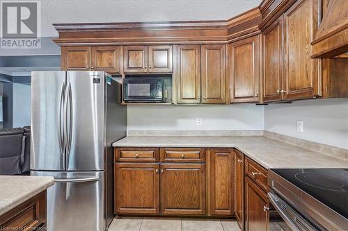 15 Argyle Street S, Caledonia, ON - Indoor Photo Showing Kitchen