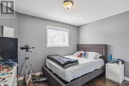 15 Argyle Street S, Caledonia, ON - Indoor Photo Showing Bedroom