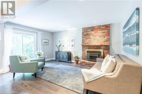 2214 Melissa Crescent, Burlington, ON - Indoor Photo Showing Living Room With Fireplace