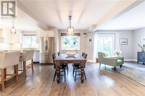 2214 Melissa Crescent, Burlington, ON - Indoor Photo Showing Dining Room