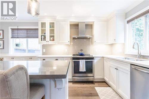 2214 Melissa Crescent, Burlington, ON - Indoor Photo Showing Kitchen With Double Sink With Upgraded Kitchen