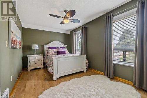 89 Belview Avenue, Hamilton, ON - Indoor Photo Showing Bedroom