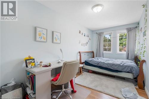 139 Whitney Avenue, Hamilton, ON - Indoor Photo Showing Bedroom