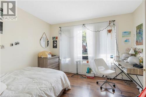 139 Whitney Avenue, Hamilton, ON - Indoor Photo Showing Bedroom