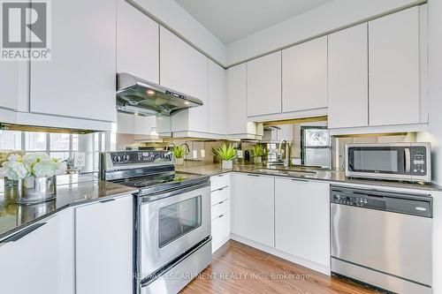 1506 - 70 Absolute Avenue, Mississauga, ON - Indoor Photo Showing Kitchen