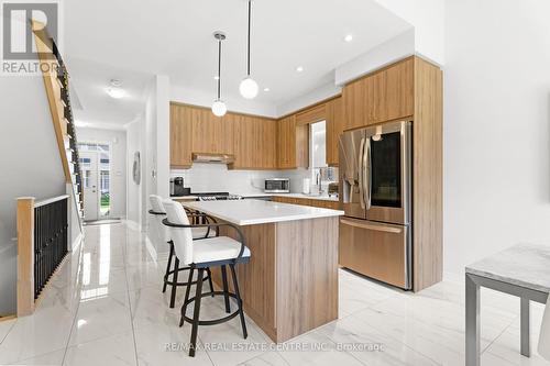 21 Overlea Drive, Brampton (Sandringham-Wellington), ON - Indoor Photo Showing Kitchen