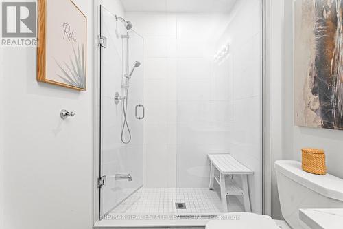 21 Overlea Drive, Brampton (Sandringham-Wellington), ON - Indoor Photo Showing Bathroom