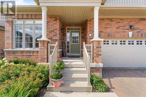 21 Overlea Drive, Brampton (Sandringham-Wellington), ON - Outdoor