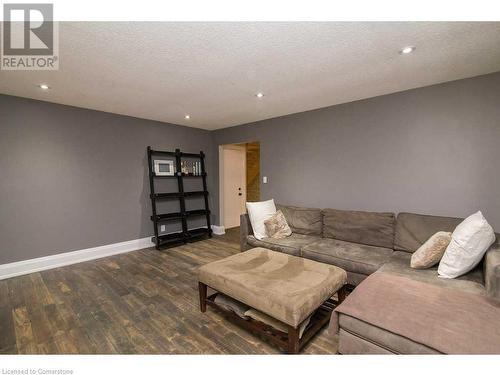 Living Room. - 443 Cottingham Crescent, Hamilton, ON - Indoor Photo Showing Living Room