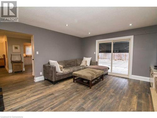 Living Room. - 443 Cottingham Crescent, Hamilton, ON - Indoor