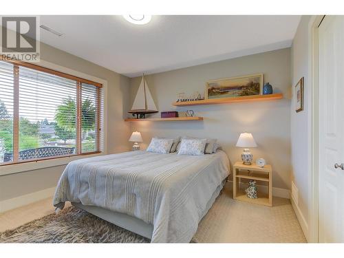 313 Tanager Drive, Kelowna, BC - Indoor Photo Showing Bedroom