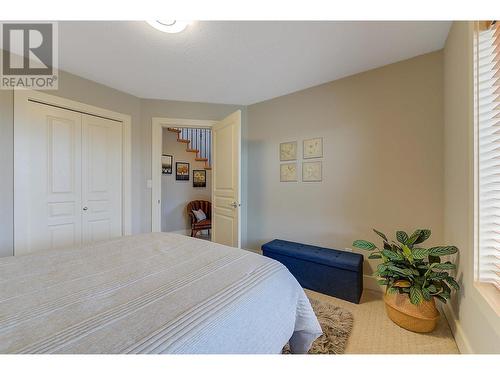 313 Tanager Drive, Kelowna, BC - Indoor Photo Showing Bedroom