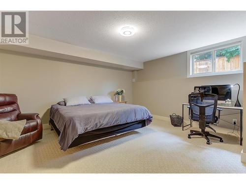 313 Tanager Drive, Kelowna, BC - Indoor Photo Showing Bedroom