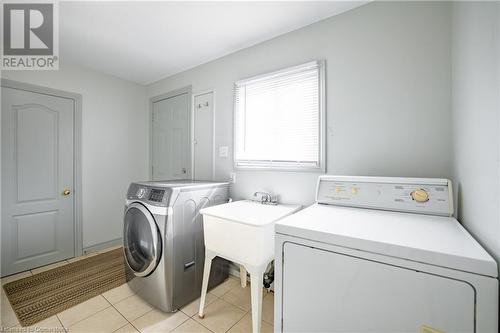 248 Fruitland Road, Stoney Creek, ON - Indoor Photo Showing Laundry Room