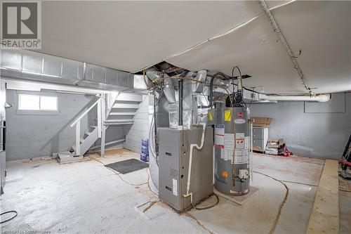 248 Fruitland Road, Stoney Creek, ON - Indoor Photo Showing Garage