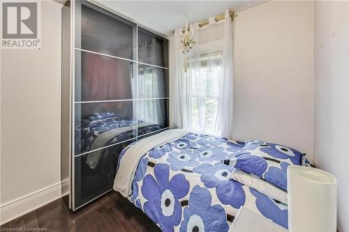 431 Hughson Street N, Hamilton, ON - Indoor Photo Showing Bedroom