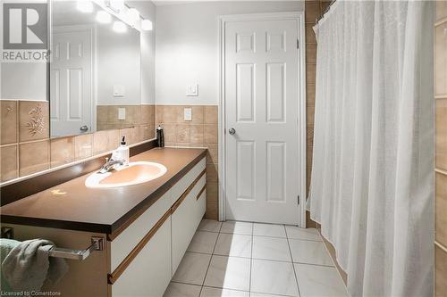 97 Old Chicopee Drive, Kitchener, ON - Indoor Photo Showing Bathroom