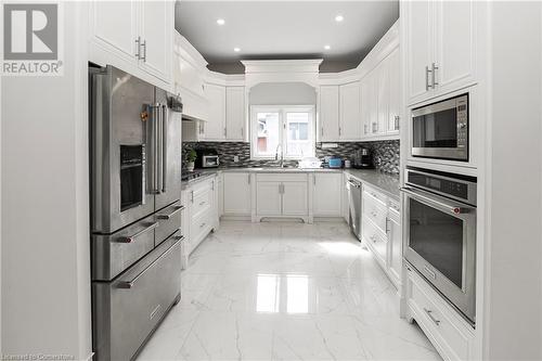 97 Old Chicopee Drive, Kitchener, ON - Indoor Photo Showing Kitchen With Stainless Steel Kitchen