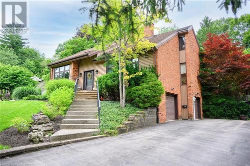 101 Hillcrest Avenue, Dundas, ON - Outdoor