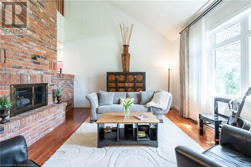 101 Hillcrest Avenue, Dundas, ON - Indoor Photo Showing Living Room With Fireplace