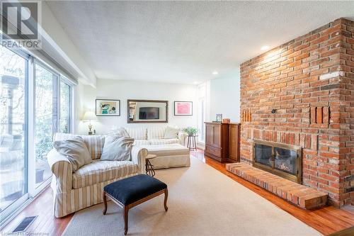 101 Hillcrest Avenue, Dundas, ON - Indoor Photo Showing Living Room With Fireplace