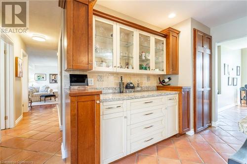 101 Hillcrest Avenue, Dundas, ON - Indoor Photo Showing Kitchen