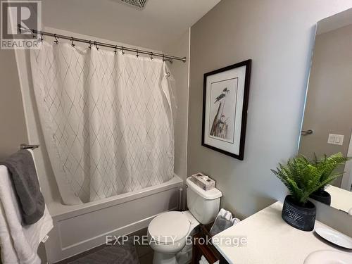 1606 - 360 Square One Drive, Mississauga (City Centre), ON - Indoor Photo Showing Bathroom