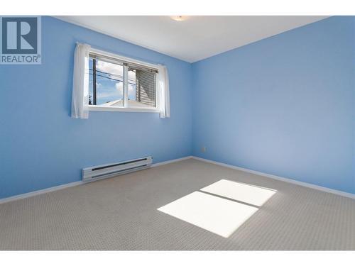 402 Rene Avenue Unit# 101, Penticton, BC - Indoor Photo Showing Other Room