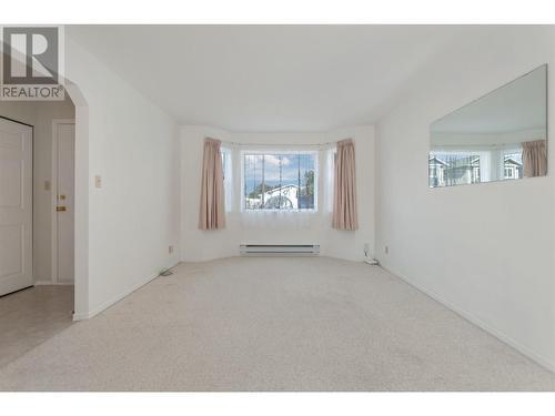 402 Rene Avenue Unit# 101, Penticton, BC - Indoor Photo Showing Other Room