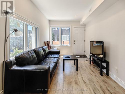 Unit 1 - 598 Crawford Street, Toronto, ON - Indoor Photo Showing Living Room