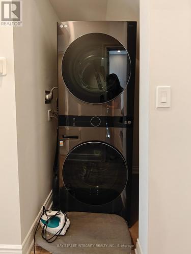 Unit 1 - 598 Crawford Street, Toronto, ON - Indoor Photo Showing Laundry Room