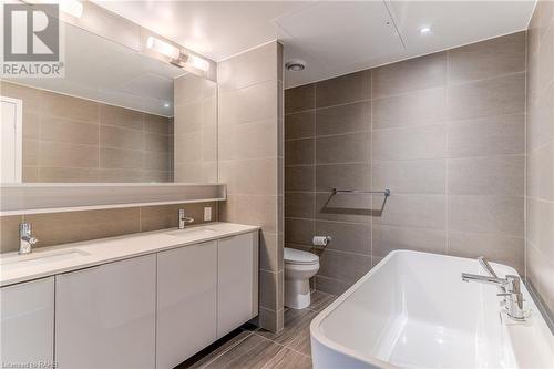 7 Buttermill Avenue Unit# Th23, Vaughan, ON - Indoor Photo Showing Bathroom