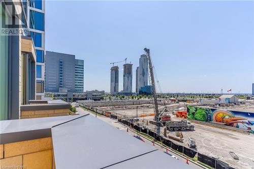 7 Buttermill Avenue Unit# Th23, Vaughan, ON - Outdoor With View