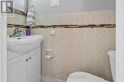 58 Doncaster Drive, Brampton (Southgate), ON - Indoor Photo Showing Bathroom